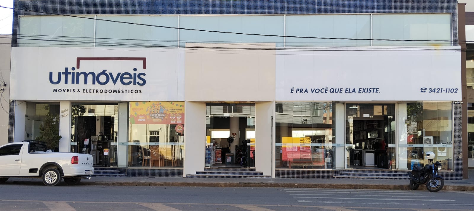Fachada da loja Utimóveis de Guanhães